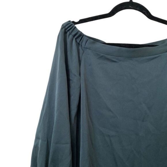 BCBGMAXAZRIA Off Shoulder Flowy Blouse Sz XXS - Picture 3 of 4